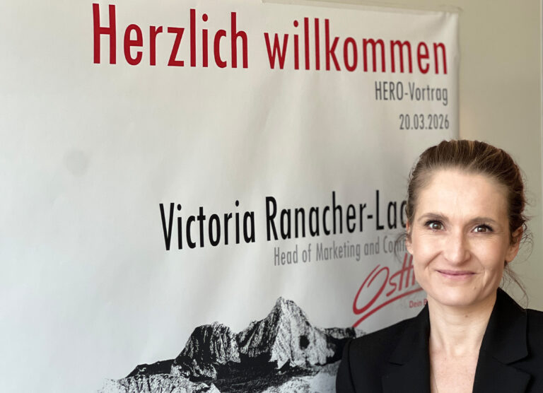 Social Media-Expertin